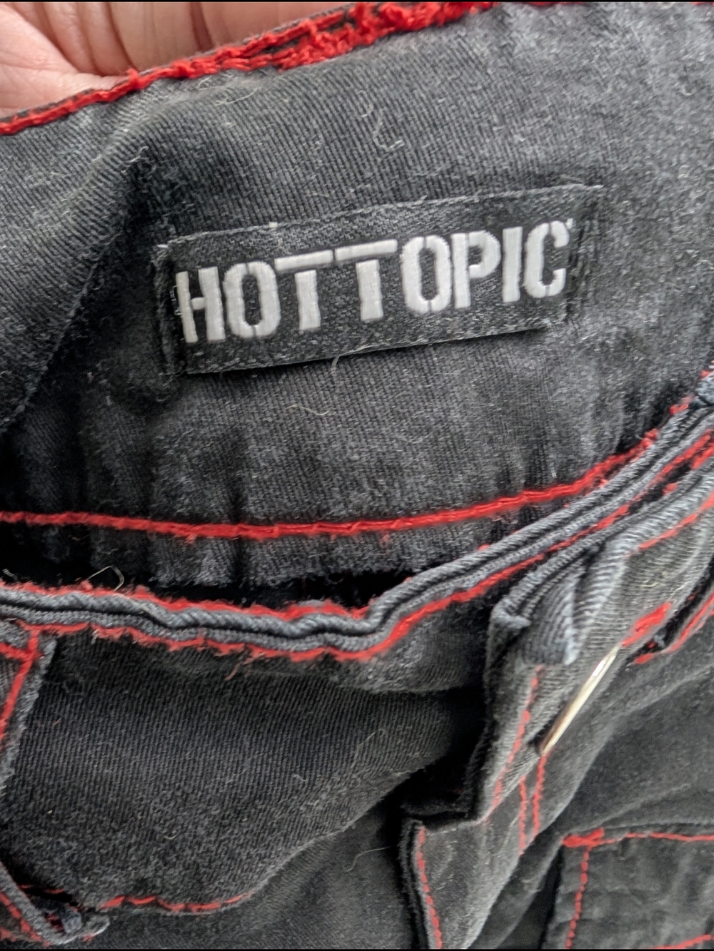 Hot Topic Black Flared Cargo Pants with Red Stitching Size 3 - Picture 3 of 4